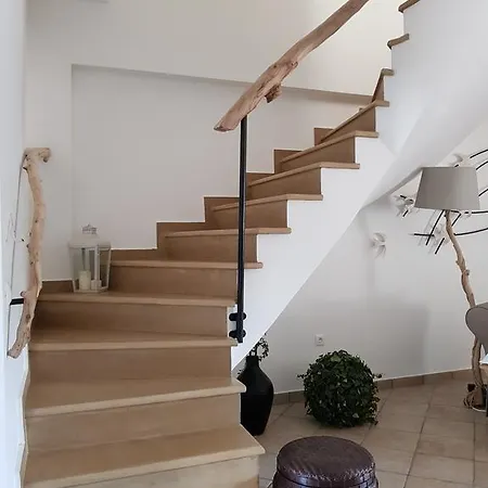 Cozy Cliff House * Неа-Потидеа