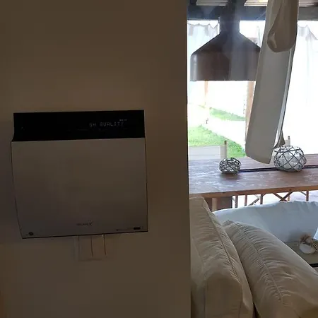 Cozy Cliff House * 네아 포티데아