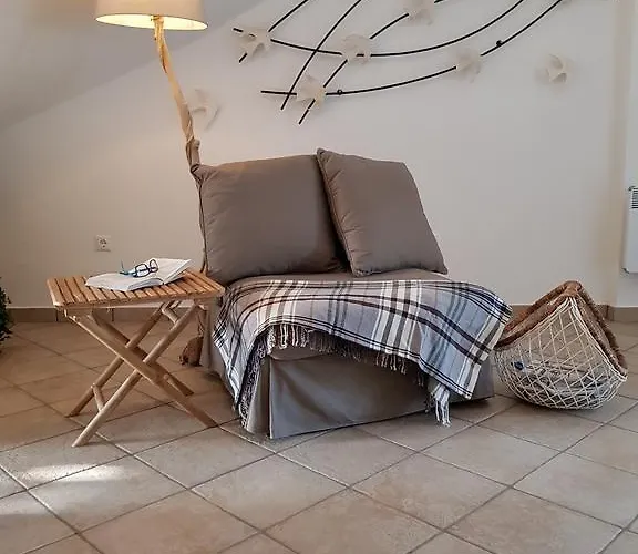 Cozy Cliff House Nea Poteidaia